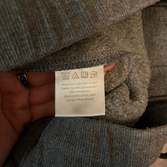 Varsity Collection - University of British Columbia Patch Joggers - Picture 5 of 8